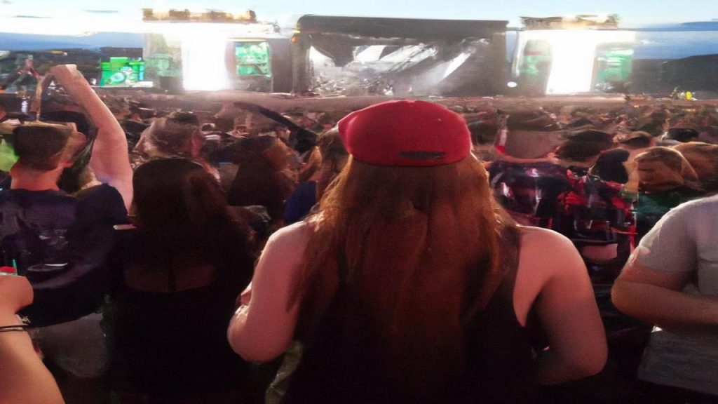 Jak się ubrać na koncert?